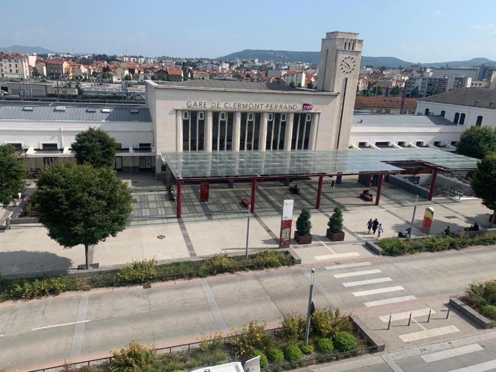 Apartament Le Petit Terminus - Gare Sncf Clermont-Ferrand Zewnętrze zdjęcie