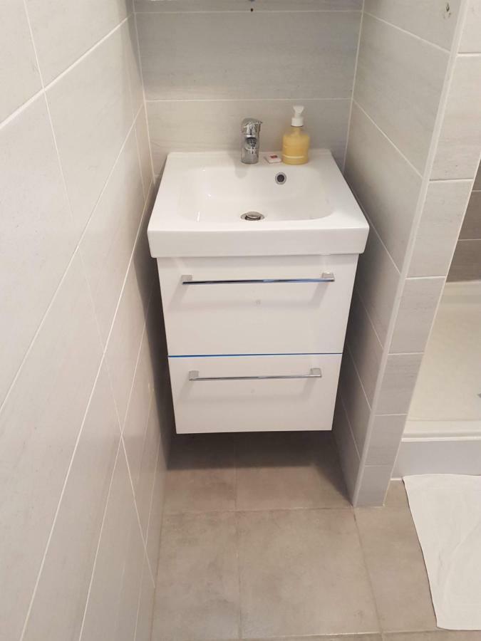 Apartament Le Petit Terminus - Gare Sncf Clermont-Ferrand Zewnętrze zdjęcie